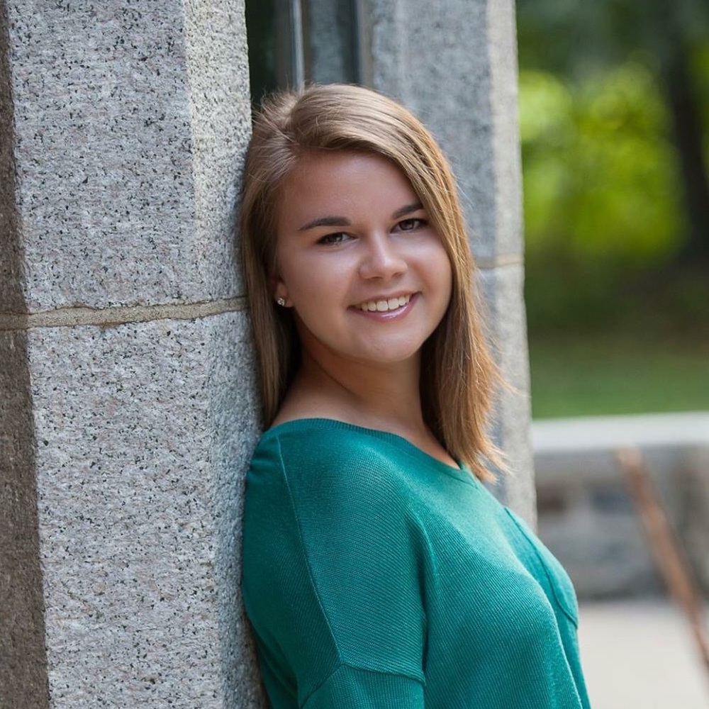 Meet your Posher, Julia